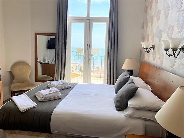 The Cumberland Hotel Eastbourne Ngoại thất bức ảnh